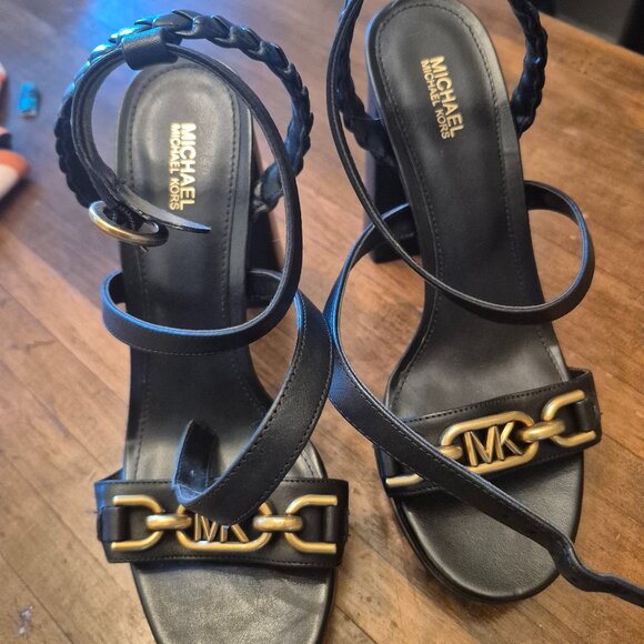 Heels - Picture 1 of 3